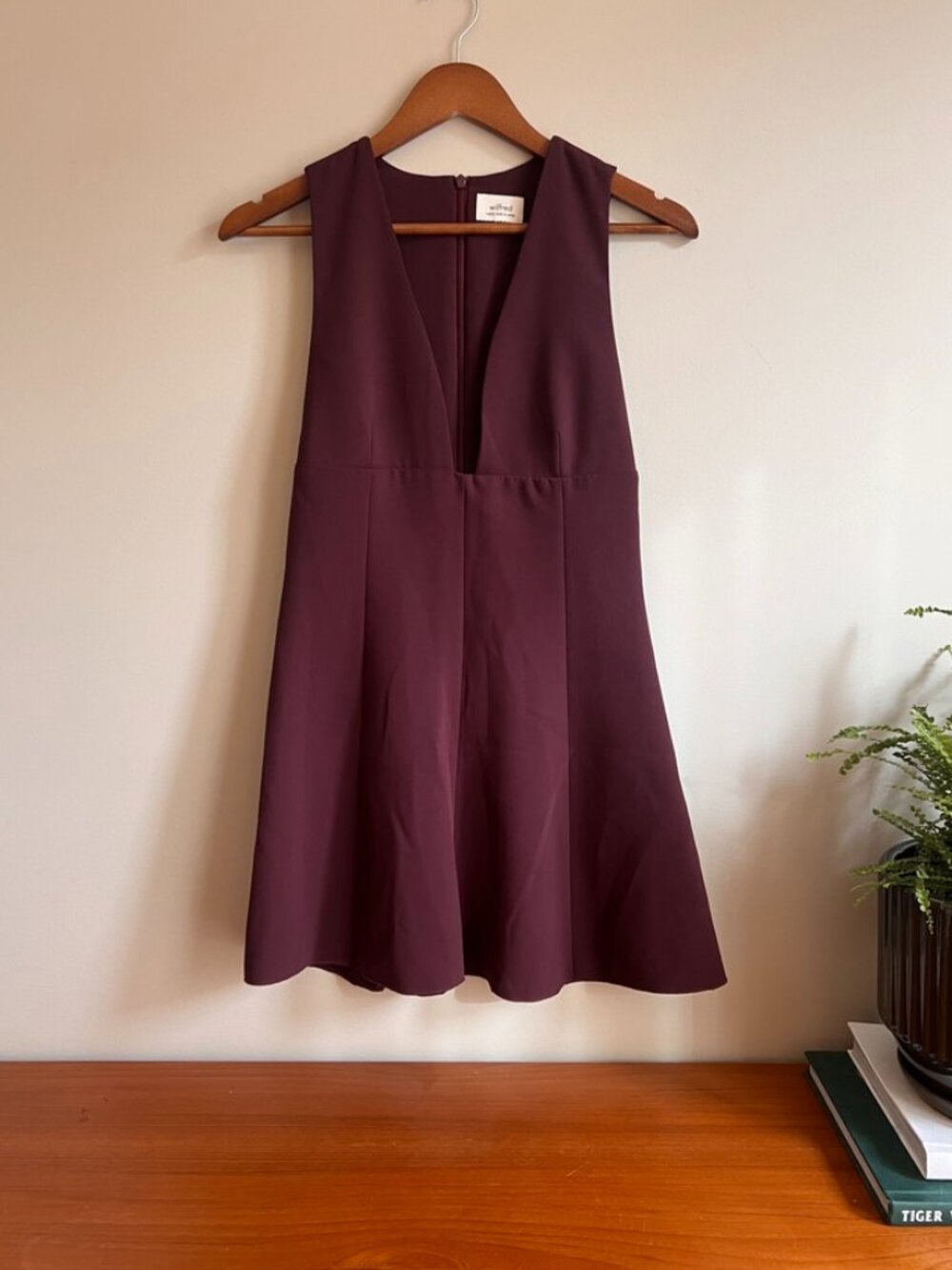Wilfred by Aritzia Deep Plum Fit & Flare V-Neck Dress | Size 6